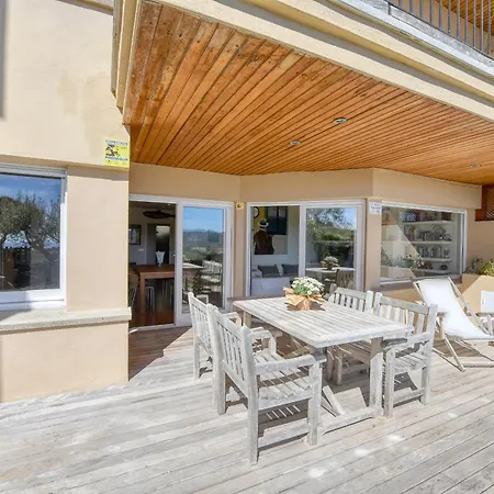Apartment Mediterraneo Classy Apartment, Private Garden