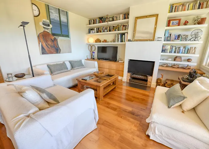 Mediterraneo Classy Apartment, Private Garden * Calella De Palafrugell